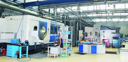 康明斯發(fā)動(dòng)機(jī)車間工具柜、工作臺使用確實(shí)規(guī)范